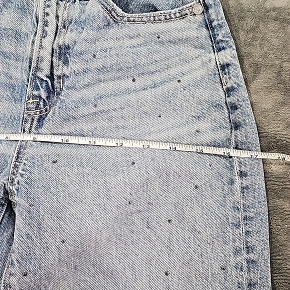 AE bedazzled Strigid high-rise‎ mom jeans size 000 12" waist - Picture 4 of 8